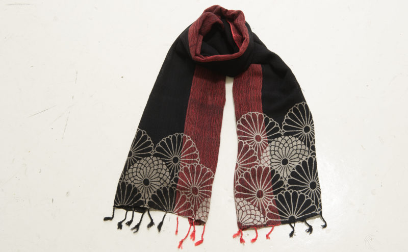 手織綿スカーフ Handwoven cotton scarf TSUBAKI 菊