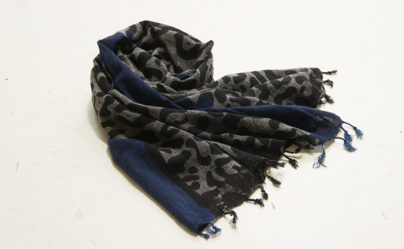 手織綿スカーフ Handwoven cotton scarf TSUBAKI 豹