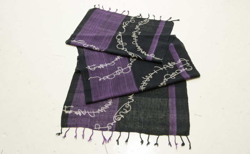 手織綿スカーフ Handwoven cotton scarf TSUBAKI いろは